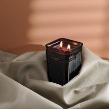 Lade das Bild in den Galerie-Viewer, Citrus Coral - 450gr Kerze
